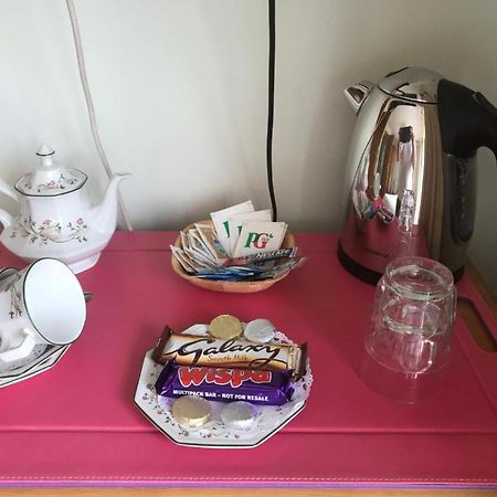 Room In Guest Room - Orchard Manor, Fore Street, Probus, Cornwall Truro Zewnętrze zdjęcie